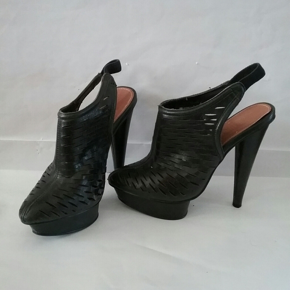 Victoria Secret for Colin Stuart Heels - Picture 2 of 2